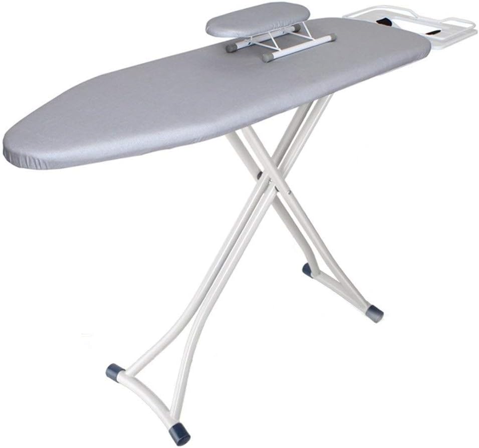 La table de repassage integre une surface laissant passer la vapeur