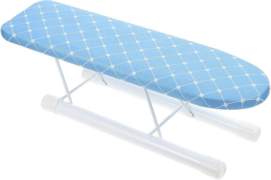 Une planche de table comprend un format compact avec une structure pliante